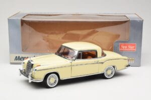 Mercedes 220 SE W128 Coupe Beige Sun Star 1:18 3562 Metall — Bild 8 von 8