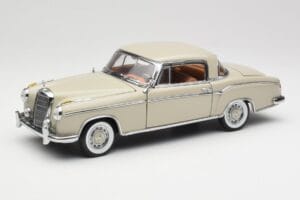 Mercedes 220 SE W128 Coupe Hellgrau Sun Star 1:18 3568 Metall