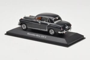 Mercedes 220S W180 Hellgrau Minichamps 1:43 B66040534 Metall — Bild 3 von 4