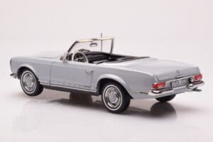 Mercedes 230 SL W113 Pagoda Grau Norev 1:18 183990 Metall — Bild 7 von 8