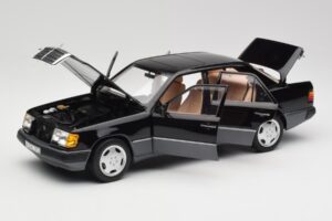 Mercedes 230E W124 AMG Wheels Schwarz Limitierte Auflage Norev 1:18 183950 Metall — Bild 2 von 12