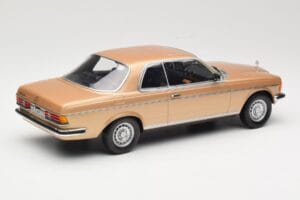 Mercedes 280 CE C123 Gold Norev 1:18 183587 Metall — Bild 2 von 6