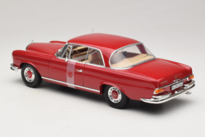 Mercedes 280 SE Coupe Rot Norev 1:18 183527 Metall — Bild 5 von 6