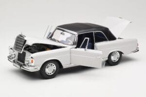 Mercedes 280 SE W111 Cabriolet Hellgrau Norev 1:18 183530 Metall — Bild 2 von 8
