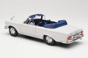 Mercedes 280 SE W111 Cabriolet Hellgrau Norev 1:18 183530 Metall — Bild 7 von 8