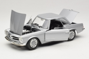 Mercedes 280 SL W113 Berlina Silber Techno Giodi 1:18 F14051030 Metall — Bild 2 von 8
