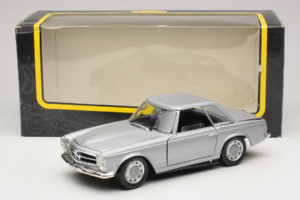 Mercedes 280 SL W113 Berlina Silber Techno Giodi 1:18 F14051030 Metall — Bild 8 von 8