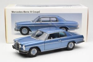 Mercedes 280C/8 W114 Coupe Blau Metallic AUTOart 1:18 76187 Metall — Bild 8 von 8