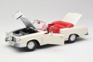 Mercedes 280SE W108 Ivory Weiß Maisto 1:18 50223 Metall — Bild 2 von 8