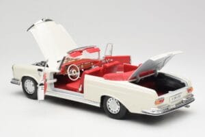 Mercedes 280SE W108 Ivory Weiß Maisto 1:18 50223 Metall — Bild 5 von 8