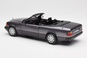 Mercedes 300 CE-24 W124 Cabriolet Lila Metallic Norev 1:18 183567 Metall — Bild 9 von 10