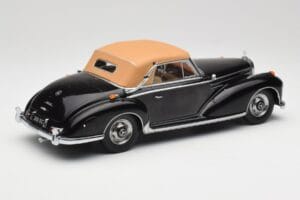 Mercedes 300 SC W188 Cabriolet Softtop Schwarz KK-Scale 1:18 KKDC180943 Metall — Bild 2 von 6