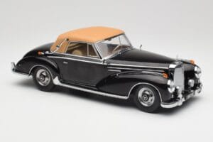 Mercedes 300 SC W188 Cabriolet Softtop Schwarz KK-Scale 1:18 KKDC180943 Metall — Bild 4 von 6