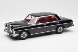 Mercedes 300 SEL 6.3 W109 Schwarz AUTOart 1:18 76140 Metall