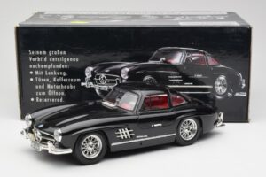 Mercedes 300 SL W198 Schwarz Bburago 1:18 35791 Metall — Bild 8 von 8