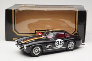 Mercedes 300 SL #38 1954 Bburago 1:18 3015-M1 Metall — Bild 8 von 8