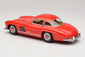 Mercedes 300 SL Gullwing Rot Minichamps 1:18 180039001 Metall — Bild 7 von 8