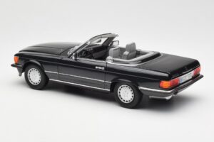 Mercedes 300 SL R107 Schwarz Pearl Händler Edition Norev 1:18 B66040678 Metall — Bild 9 von 10