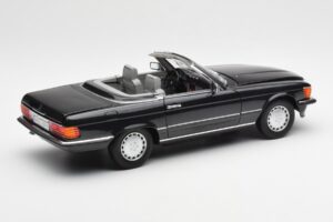 Mercedes 300 SL R107 Schwarz Pearl Händler Edition Norev 1:18 B66040678 Metall — Bild 4 von 10