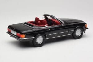 Mercedes 300 SL R107 Schwarz Norev 1:18 183511 Metall — Bild 3 von 8