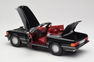 Mercedes 300 SL R107 Schwarz Norev 1:18 183511 Metall — Bild 5 von 8