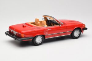 Mercedes 300 SL R107 Rot Norev 1:18 B66040623 Metall — Bild 3 von 8