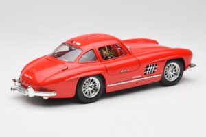 Mercedes 300 SL Rot Bburago 1:18 3015 Metall — Bild 3 von 8