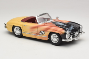 Mercedes 300 SL Roadster Rosemarie Muster Limitierte Auflage 18/27 Bburago 1:18 3023-M1 Metall — Bild 6 von 8