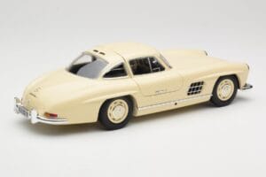 Mercedes 300 SL W198 Creme Minichamps 1:18 110037212 Metall — Bild 3 von 8