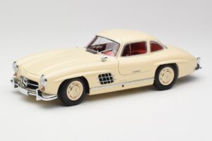Mercedes 300 SL W198 Creme Mit Rotem Interieur Minichamps 1:18 180039002 Metall