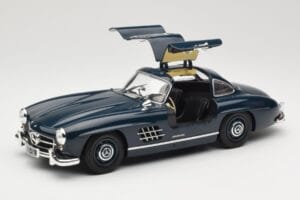 Mercedes 300 SL W198 Gullwing Dunkelblau Minichamps 1:18 110037216 Metall — Bild 2 von 8