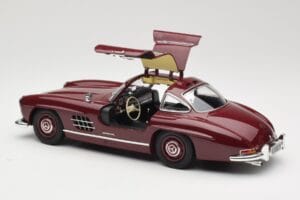 Mercedes 300 SL W198 Gullwing Dunkelrot Minichamps 1:18 110037218 Metall — Bild 5 von 8
