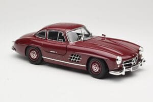 Mercedes 300 SL W198 Gullwing Dunkelrot Minichamps 1:18 110037218 Metall — Bild 6 von 8
