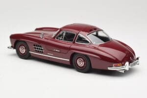 Mercedes 300 SL W198 Gullwing Dunkelrot Minichamps 1:18 110037218 Metall — Bild 7 von 8