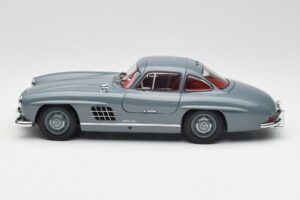 Mercedes 300 SL W198 Graphite Grau Minichamps 1:18 180039005 Metall — Bild 4 von 8