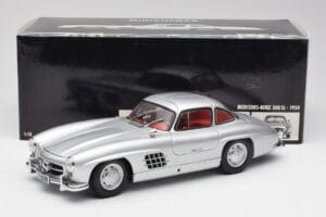 Mercedes 300 SL W198 Gullwing Silber Minichamps 1:18 180039000 Metall — Bild 8 von 8