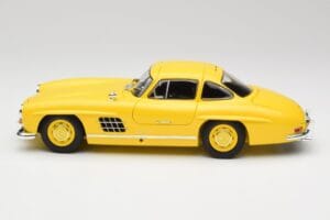 Mercedes 300 SL W198 Hellgelb Minichamps 1:18 180039009 Metall — Bild 4 von 8