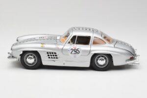 Mercedes 300 SL W198 #295 1954 Bburago 1:18 32813 Metall — Bild 4 von 8