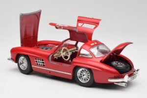 Mercedes 300 SL W198 Red Metallic Bburago 1:18 3013-M1 Metall — Bild 5 von 8