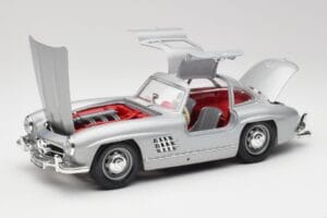 Mercedes 300 SL W198 Gullwing Silber Grau Bburago 1:18 3513 Metall — Bild 2 von 8