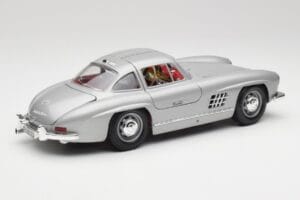 Mercedes 300 SL W198 Gullwing Silber Grau Bburago 1:18 3513 Metall — Bild 3 von 8