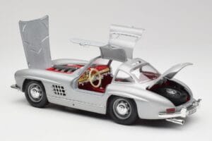 Mercedes 300 SL W198 Gullwing Silber Grau Bburago 1:18 3513 Metall — Bild 4 von 8