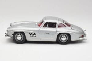Mercedes 300 SL W198 Gullwing Silber Grau Bburago 1:18 3513 Metall — Bild 5 von 8