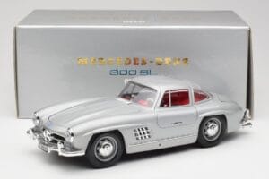 Mercedes 300 SL W198 Gullwing Silber Grau Bburago 1:18 3513 Metall — Bild 8 von 8