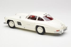 Mercedes 300 SL W198 Weiß Minichamps 1:18 180039006 Metall — Bild 7 von 8