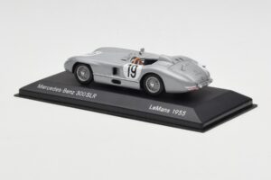 Mercedes 300 SLR #19 J.M. Fangio / S. Moss 24 Hours of Le Mans 1955 Minichamps 1:43 B66040253 Metall — Bild 3 von 4