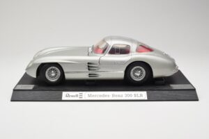 Mercedes 300 SLR Silber Revell 1:12 08851 Metall — Bild 4 von 8