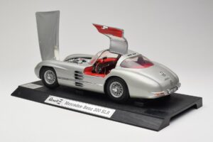 Mercedes 300 SLR Silber Revell 1:12 08851 Metall — Bild 5 von 8