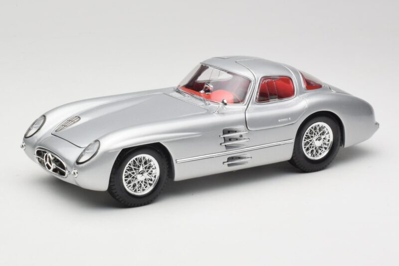 Mercedes 300 SLR Uhlenhaut Coupe Silber Maisto 1:18 36898 Metall
