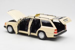 Mercedes 300D S124 T-Modell Hellelfenbein Taxi Händler Edition Norev 1:18 B66040702 Metall — Bild 5 von 8